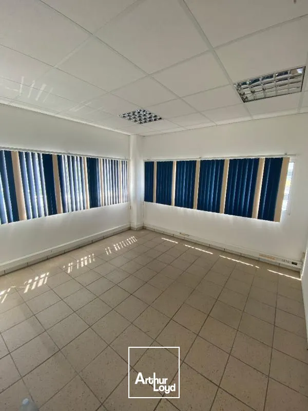Bureaux - Location - Fort De France - 97200 - 70-70 - 7807881