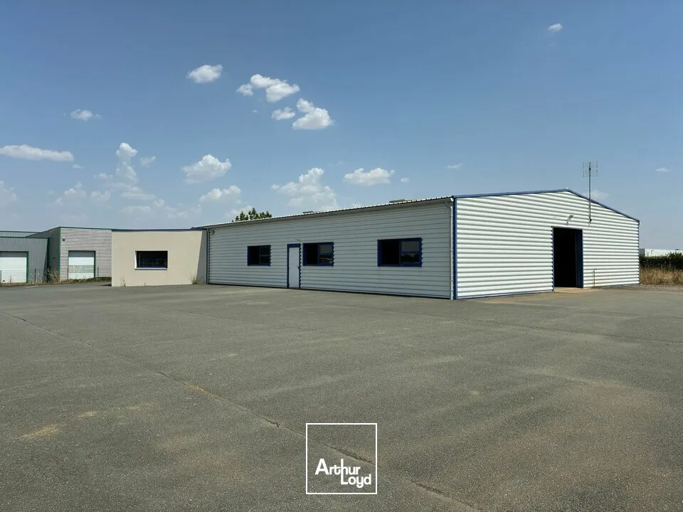 Locaux d'activité & Entrepôts - Location - FONTENAY-LE-COMTE - 85200 - 574-574 - 7808062