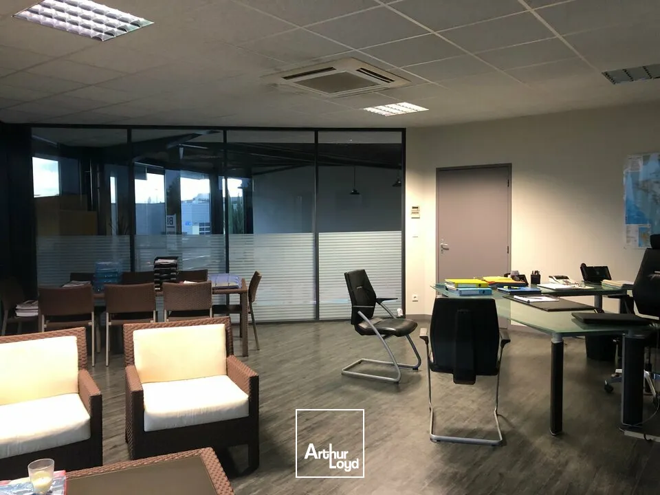 Locaux commerciaux - Location - SAINT-DOULCHARD - 18230 - 1008-1008 - 7808104