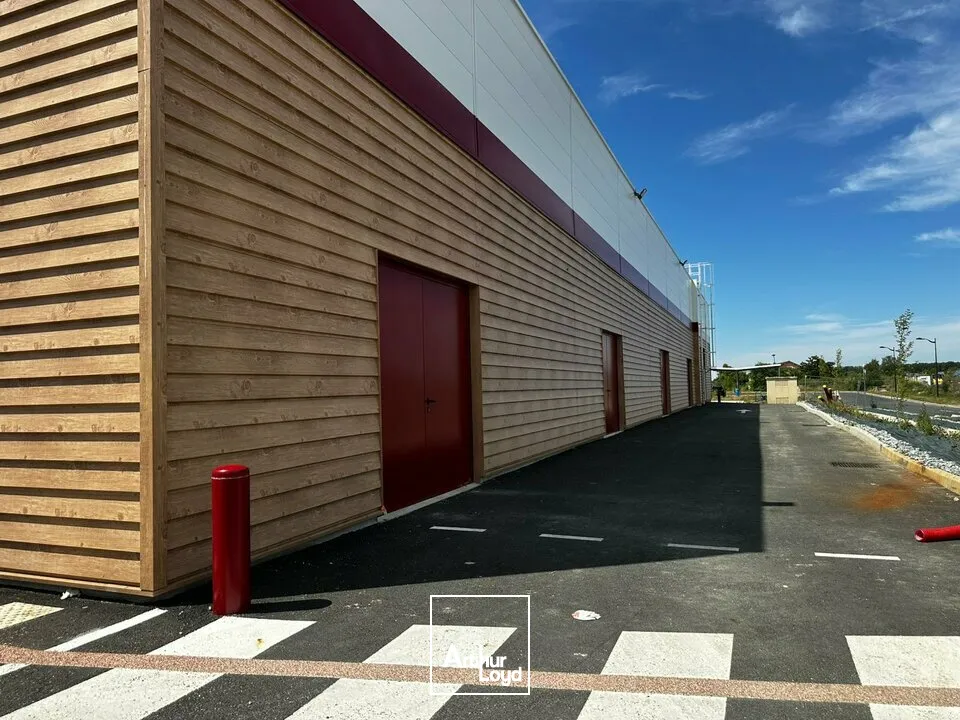 Locaux d'activité & Entrepôts - Location - BOURGES - 18000 - 275-275 - 7808113