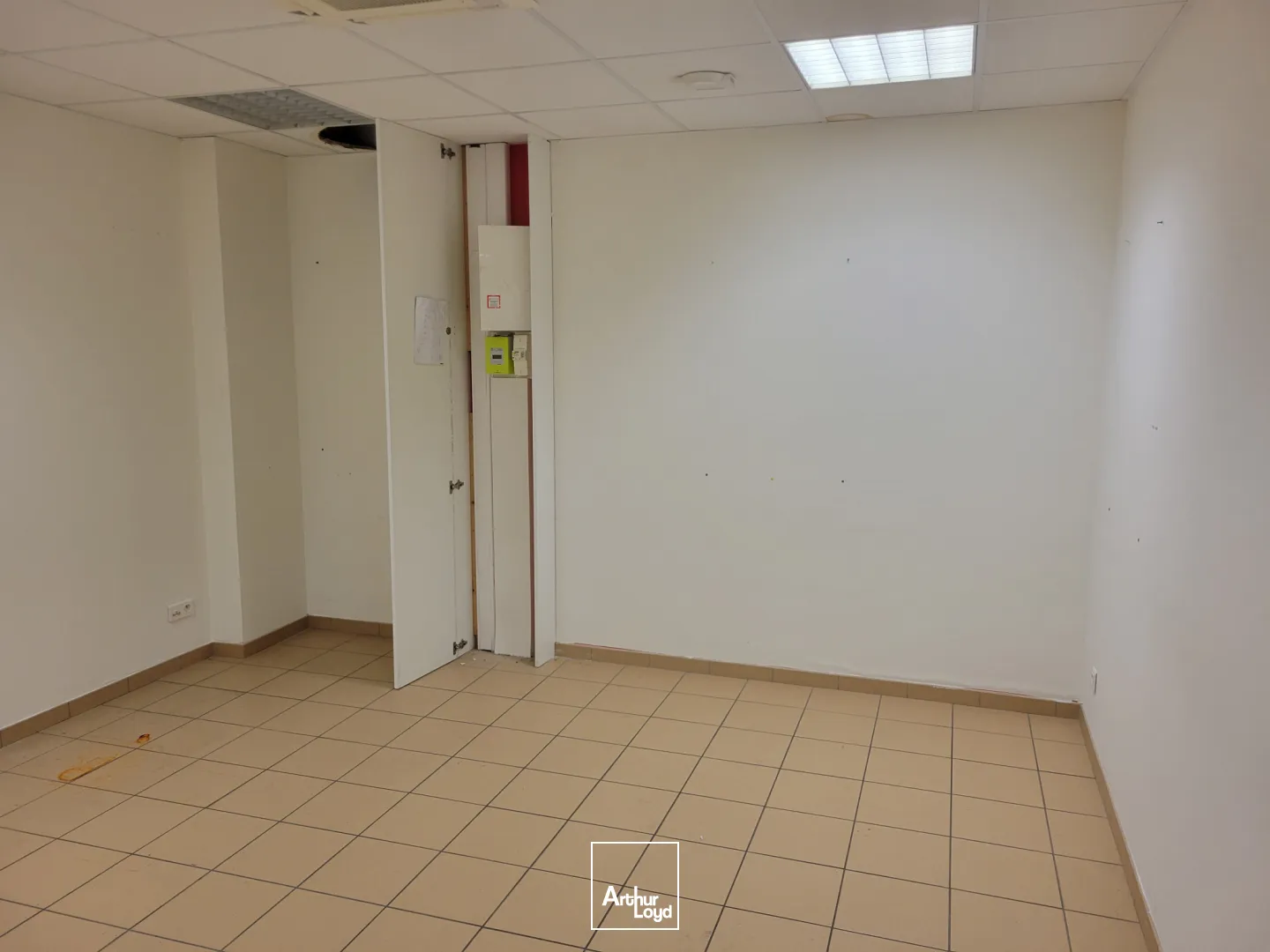 Locaux commerciaux - Location - Belfort - 90000 - 56-56 - 7808681
