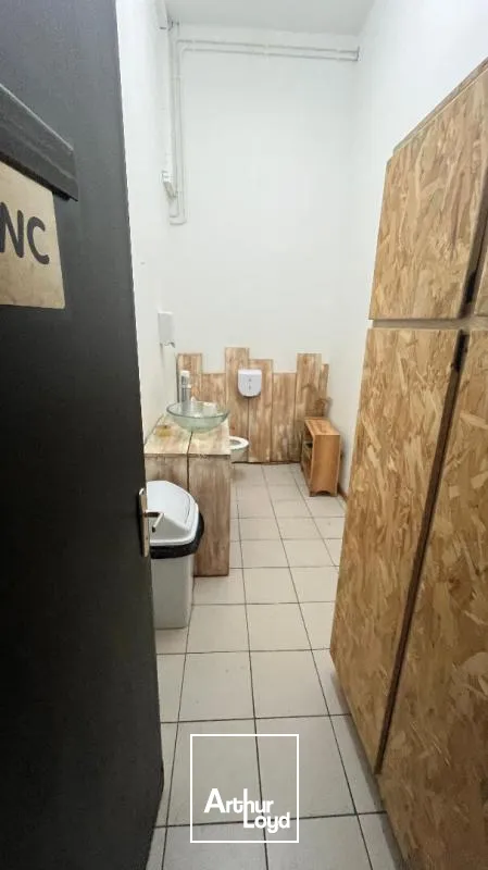 Locaux commerciaux - Location - Le Lamentin - 97232 - 60-60 - 7808812