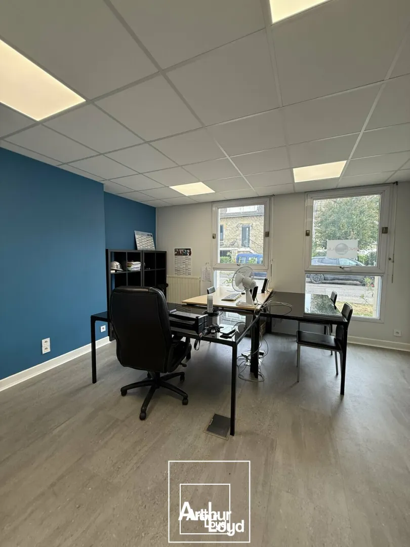 Bureaux - Location - BRIVE LA GAILLARDE - 19100 - 100-100 - 7808895