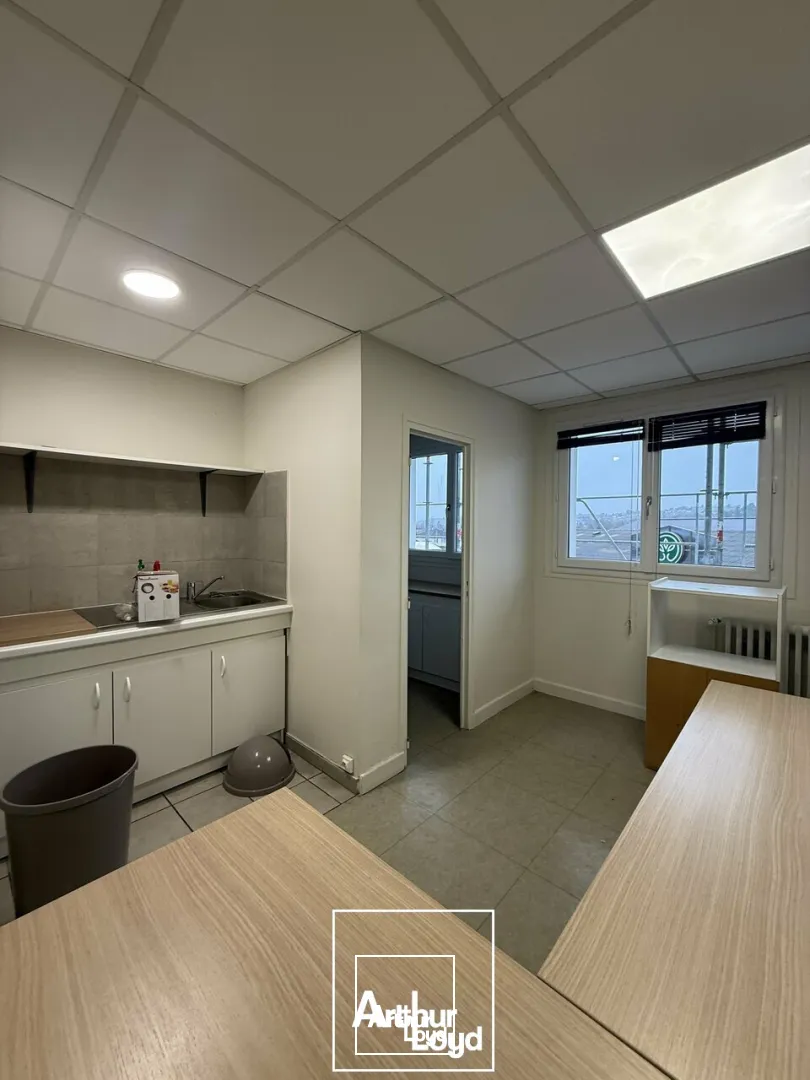 Bureaux - Location - MALEMORT - 19360 - 558-558 - 7808904