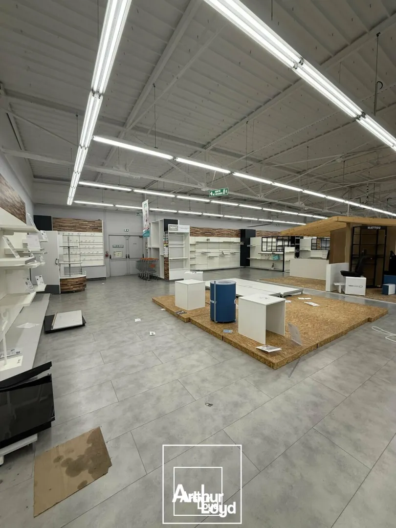 Locaux commerciaux - Location - MALEMORT - 19360 - 904-904 - 7808941