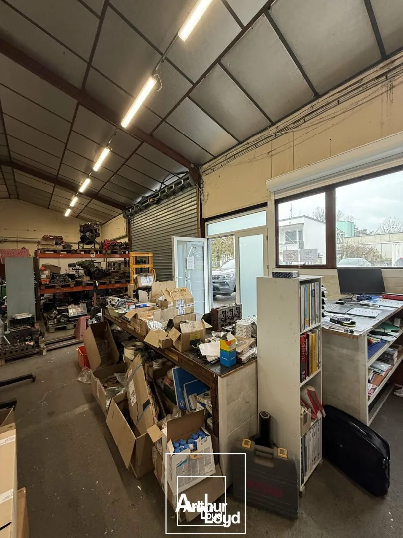 Locaux d'activité & Entrepôts - Location - MALEMORT - 19360 - 215-215 - 7808952