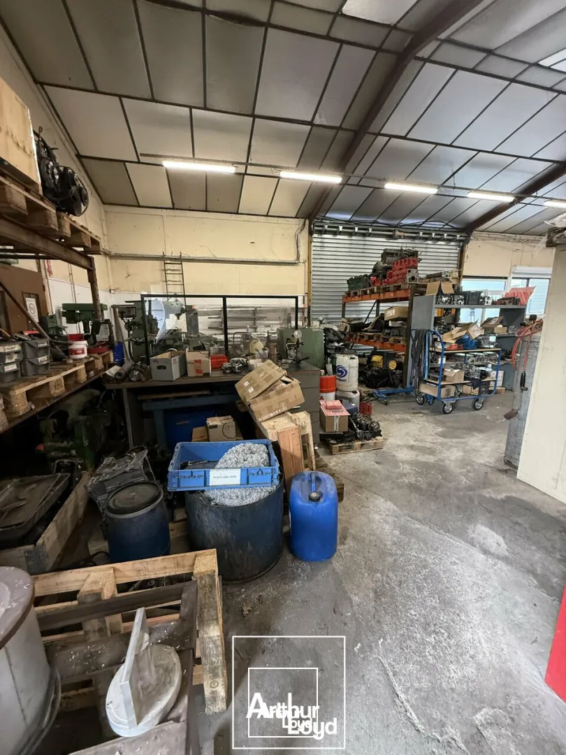 Locaux d'activité & Entrepôts - Location - MALEMORT - 19360 - 215-215 - 7808954