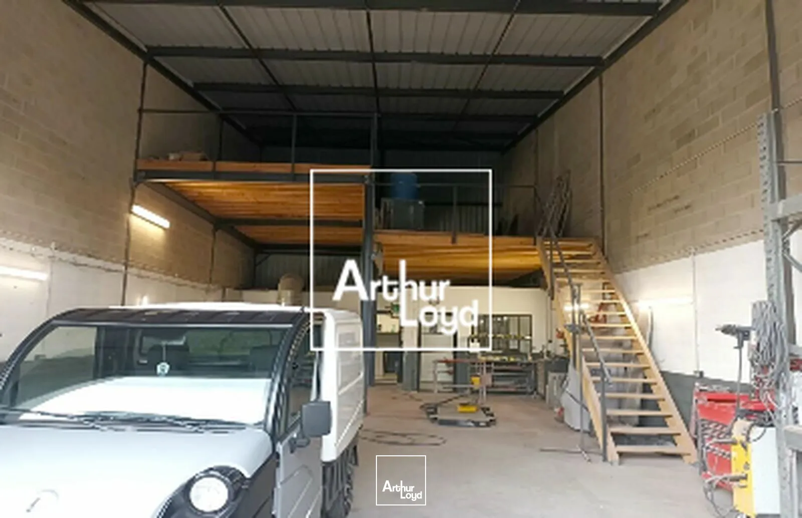 Locaux d'activité & Entrepôts - Vente - GENERAC - 30510 - 150-150 - 7809162