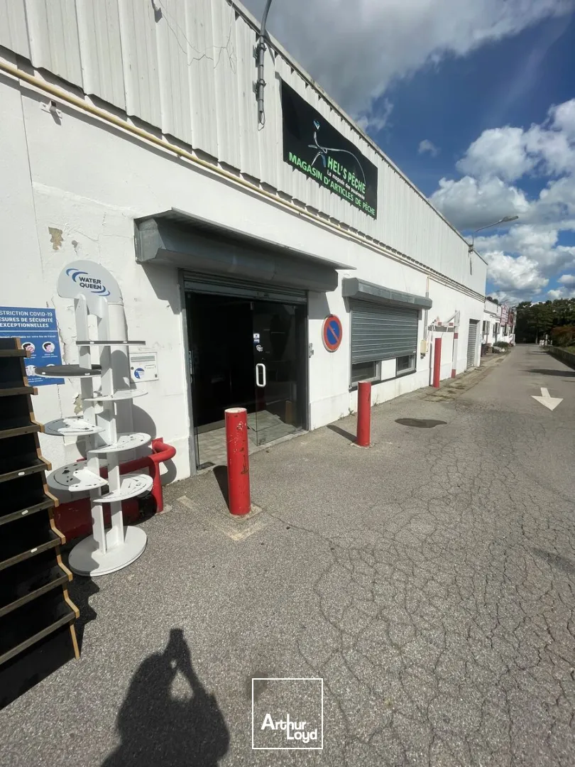 Locaux d'activité & Entrepôts - Location - LA CHAPELLE EN SERVAL - 60520 - 468-468 - 7809219