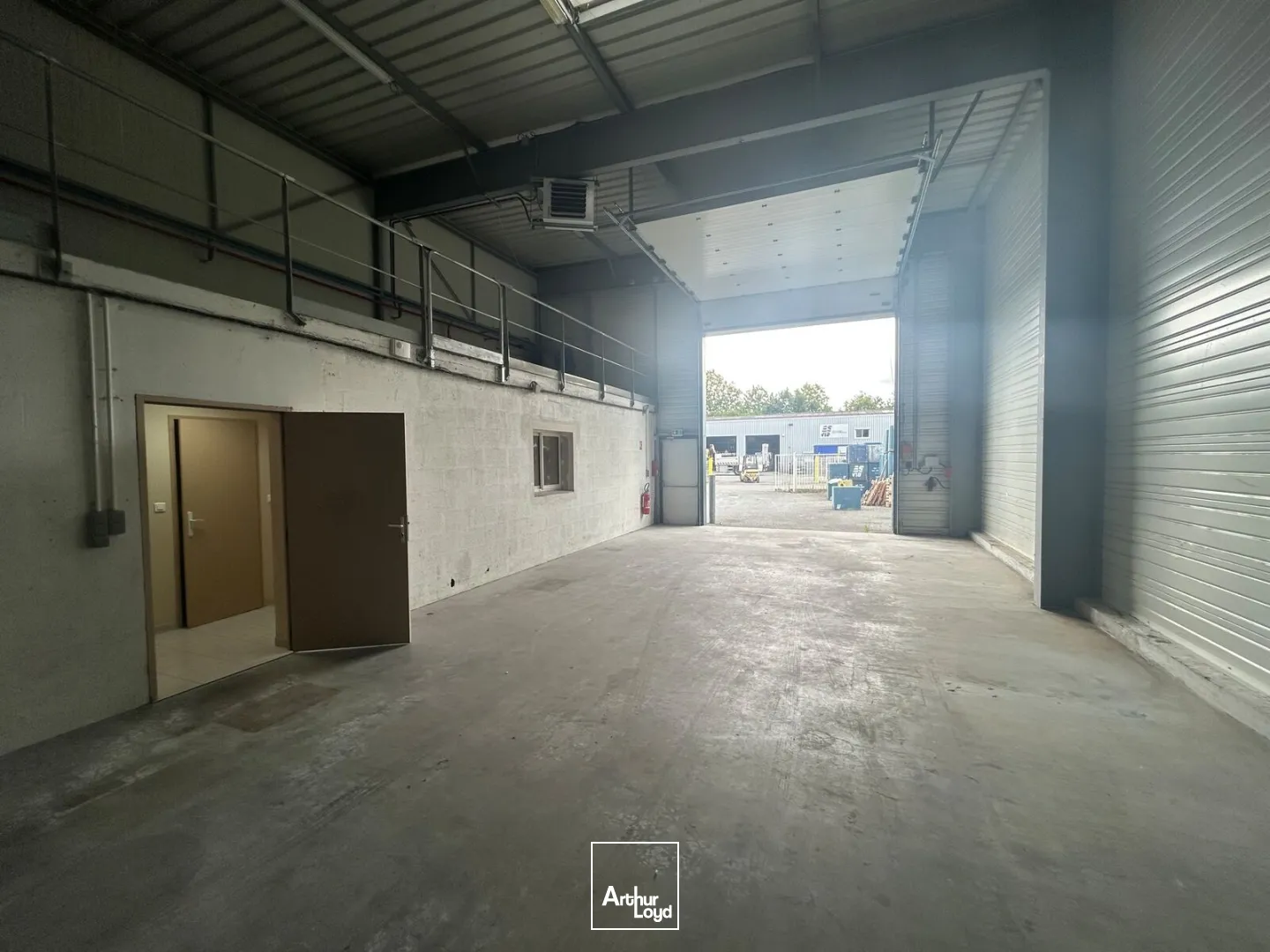 Locaux d'activité & Entrepôts - Location - INDRE - 44610 - 505-505 - 7809383
