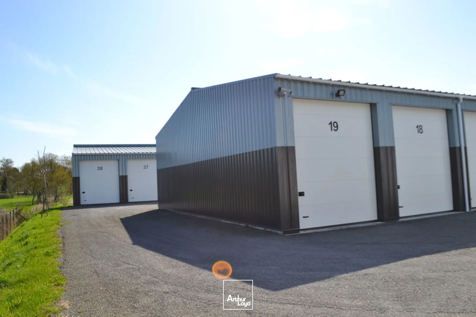 Locaux d'activité & Entrepôts - Location - INDRE - 44610 - 505-505 - 7809388