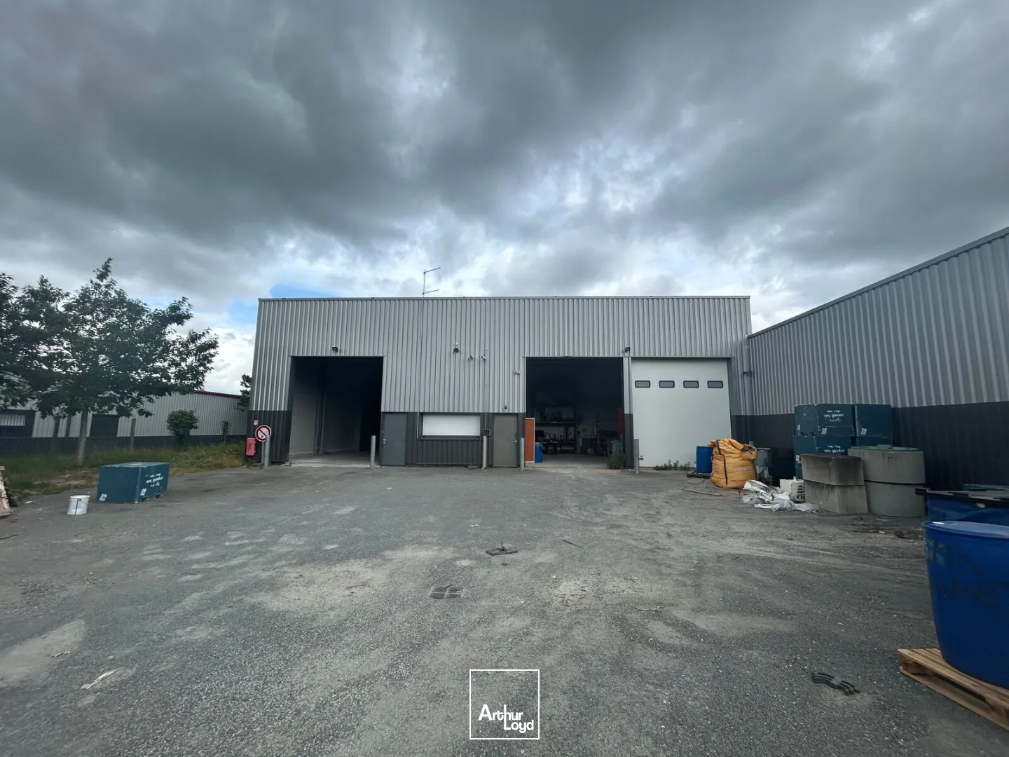 Locaux d'activité & Entrepôts - Location - INDRE - 44610 - 505-505 - 7809381