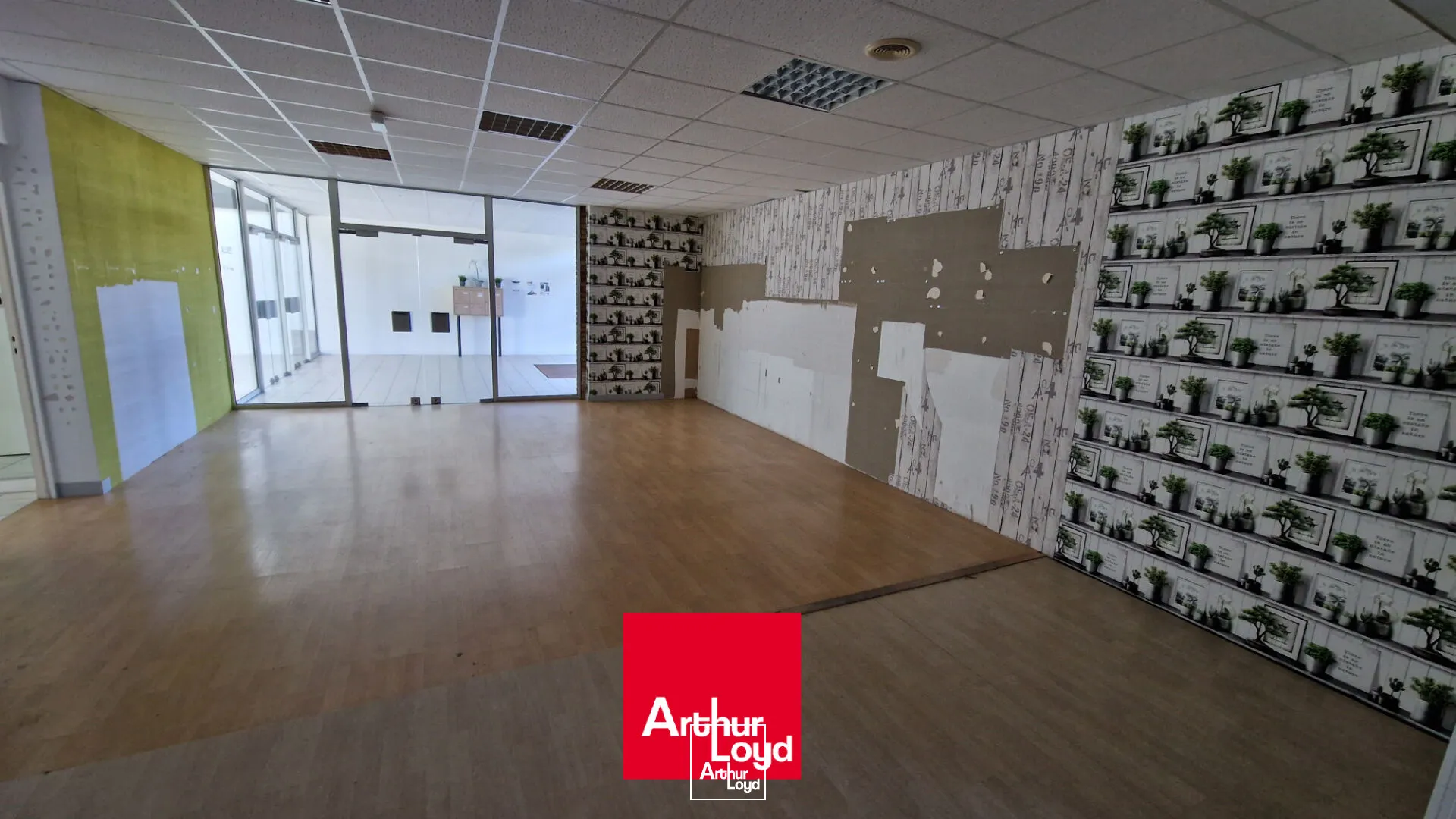 Locaux commerciaux - Vente - MONDEVILLE - 14120 - 563-563 - 7809741