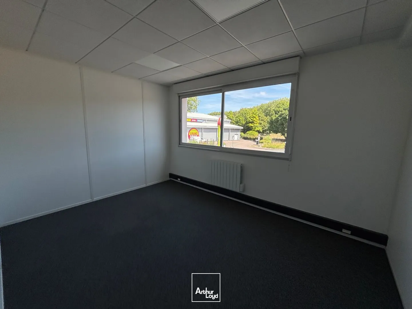 Locaux d'activité & Entrepôts - Location - LE GRAND QUEVILLY - 76120 - 650-650 - 7811057