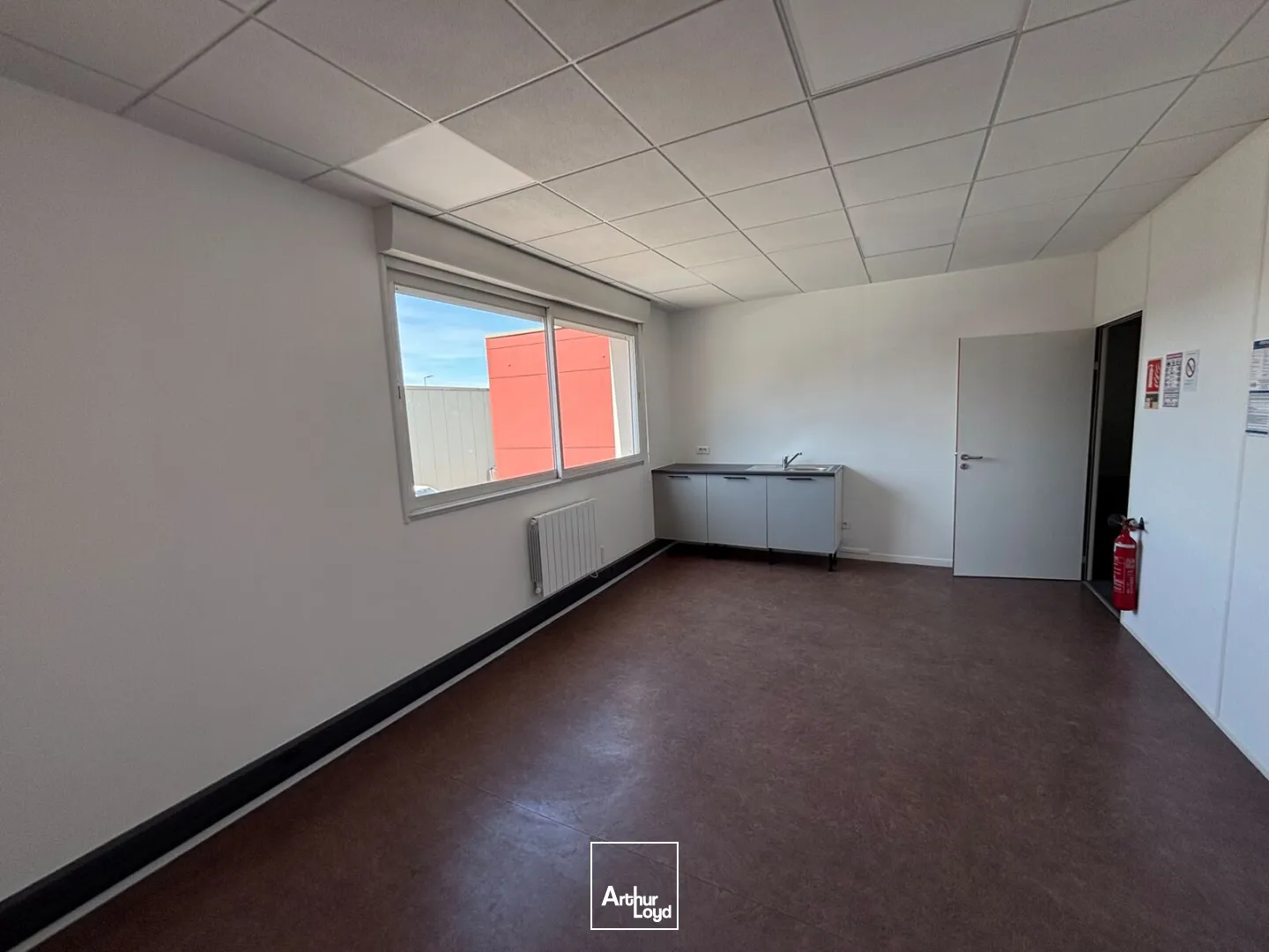 Locaux d'activité & Entrepôts - Location - LE GRAND QUEVILLY - 76120 - 650-650 - 7811061