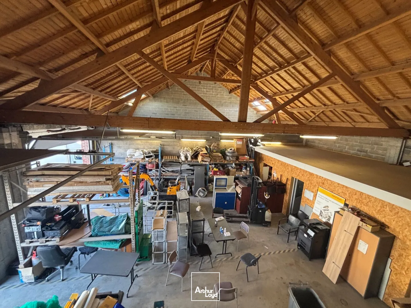 Locaux d'activité & Entrepôts - Location - SAINT JACQUES SUR DARNETAL - 76160 - 335-335 - 7811084
