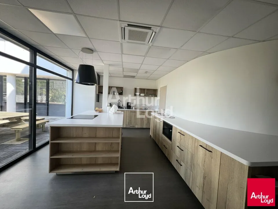 Bureaux - Location - VERN-SUR-SEICHE - 35770 - 163-1400 - 7812023