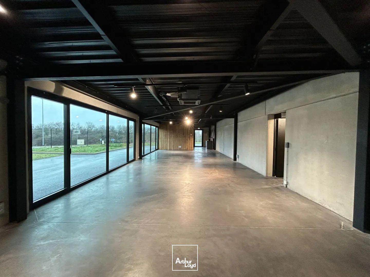 Locaux d'activité & Entrepôts - Vente - SAINT NAZAIRE - 44600 - 536-536 - 7812269