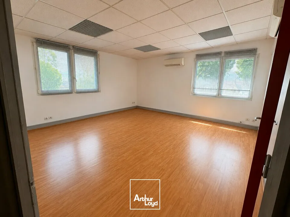 Bureaux - Location - MONTLOUIS SUR LOIRE - 37270 - 135-135 - 7812774