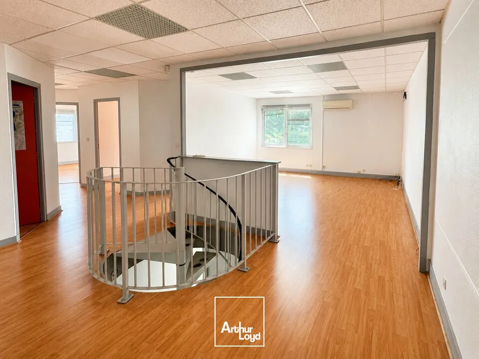 Bureaux - Location - MONTLOUIS SUR LOIRE - 37270 - 135-135 - 7812776