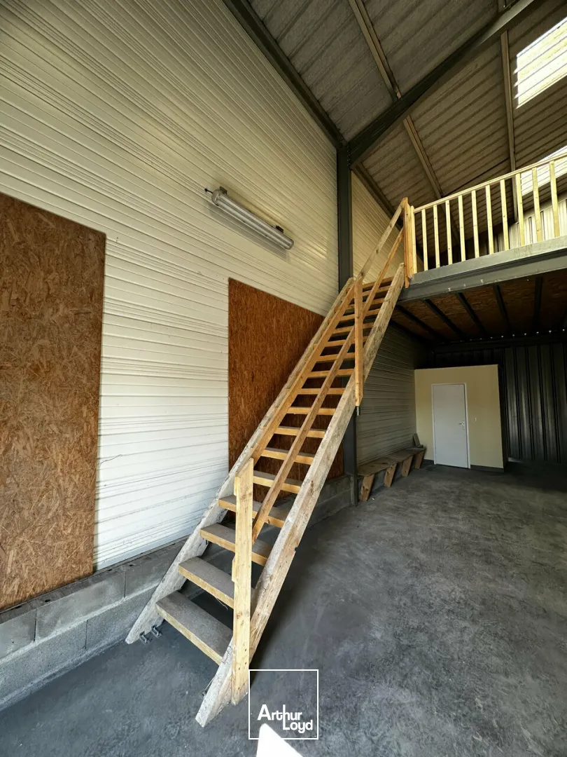 Locaux d'activité & Entrepôts - Location - FUSSY - 18110 - 75-75 - 7812790