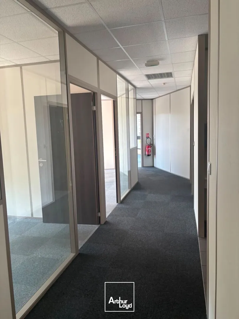 Bureaux - Location - SAINT PRIEST EN JAREZ - 42270 - 210-210 - 7813236