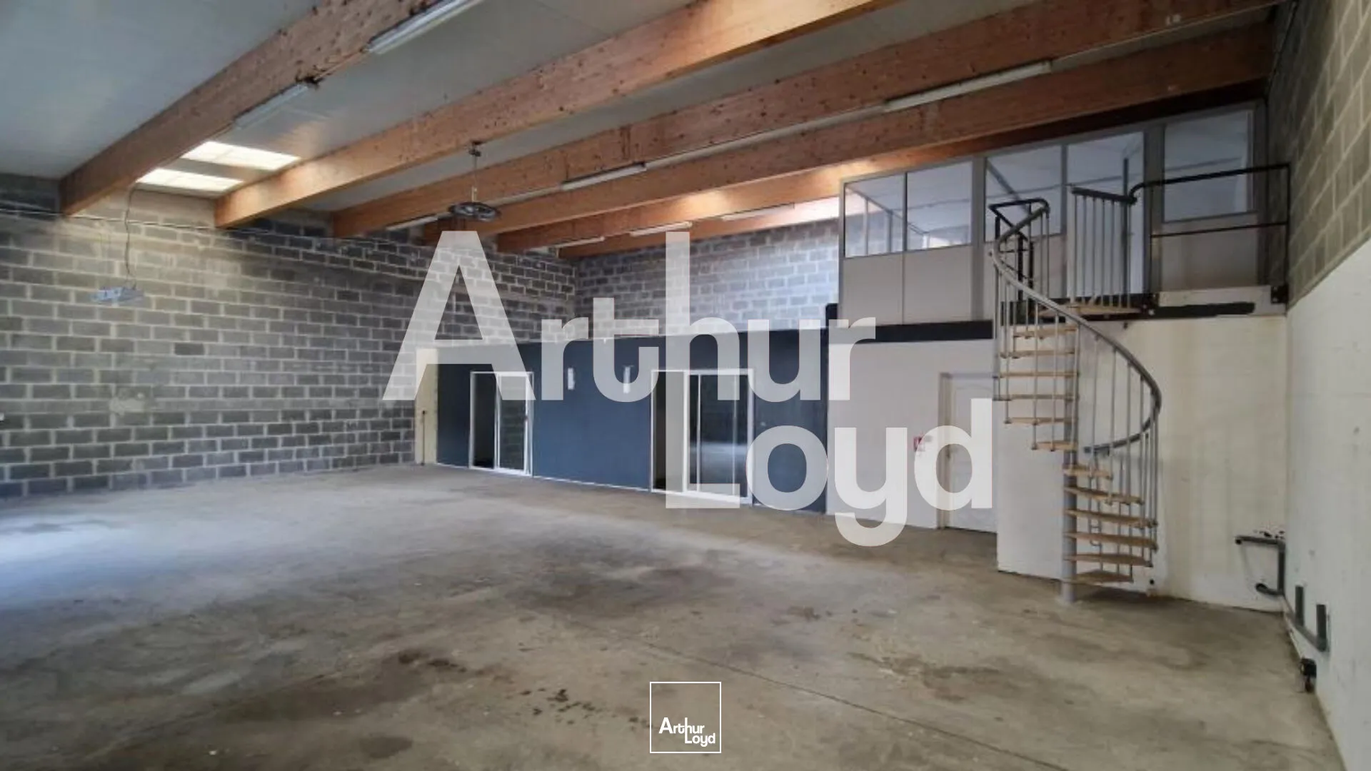 Locaux d'activité & Entrepôts - Location - MONDEVILLE - 14120 - 219-219 - 7813353