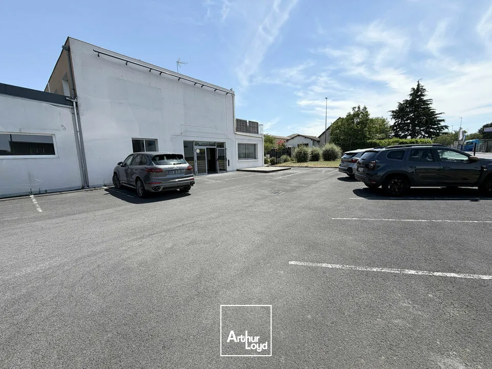 Locaux commerciaux - Location - CORMONTREUIL - 51350 - 166.15-166.15 - 7813493