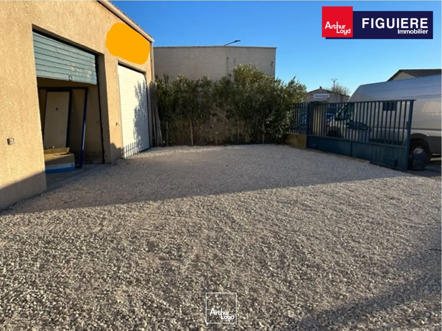 Locaux d'activité & Entrepôts - Location - EYGUIERES - 13430 - 39-39 - 7813531