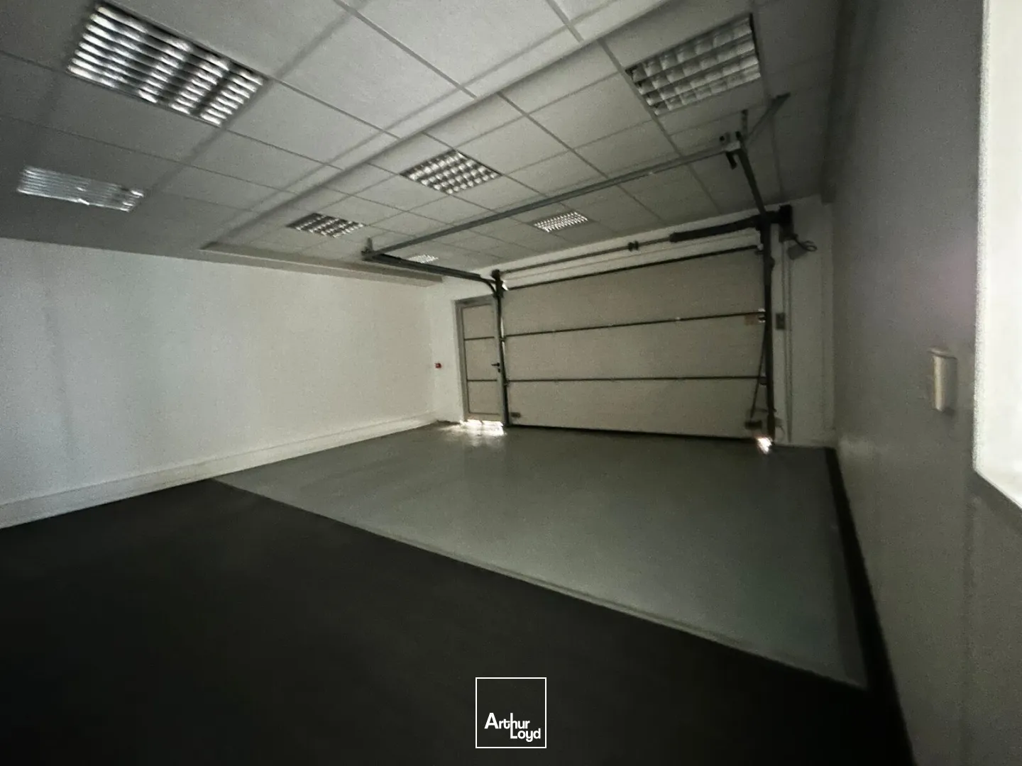 Bureaux - Location - CANEJAN - 33610 - 112.03-816.72 - 7813609