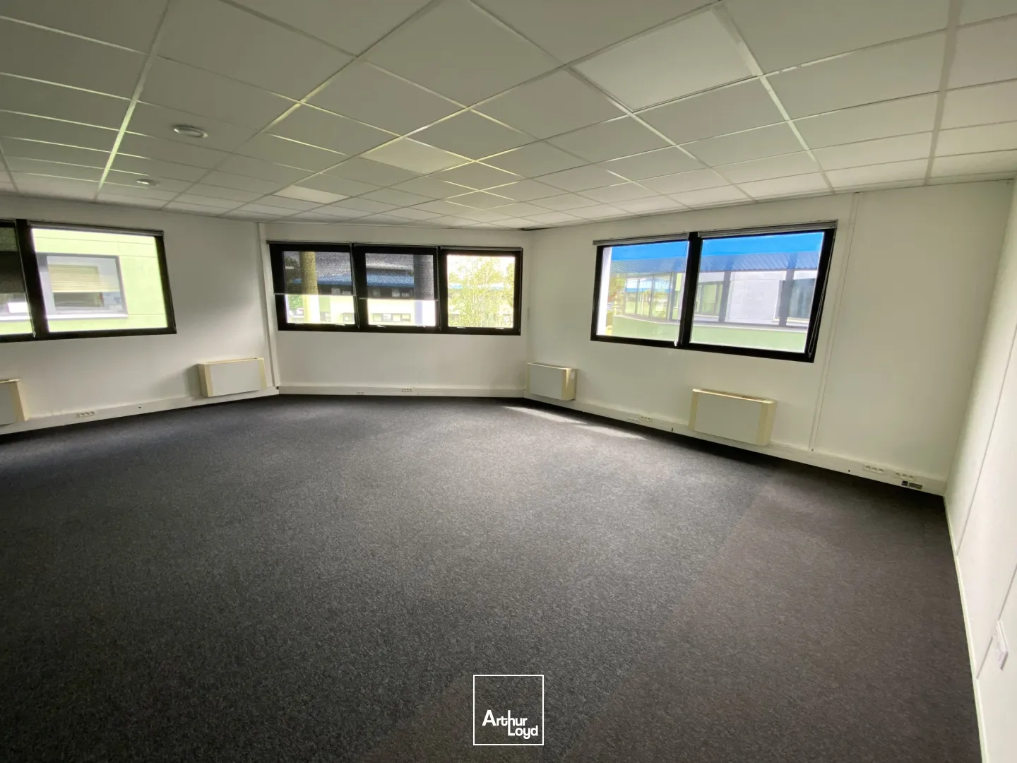 Bureaux - Location - CANEJAN - 33610 - 112.03-816.72 - 7813613