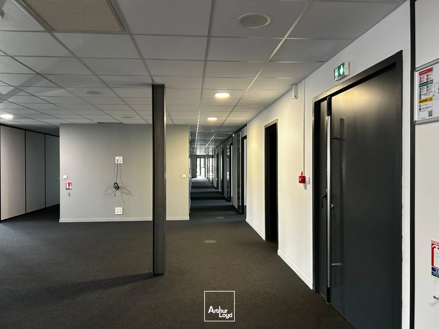 Bureaux - Location - MERIGNAC - 33700 - 282.23-698.73 - 7813640