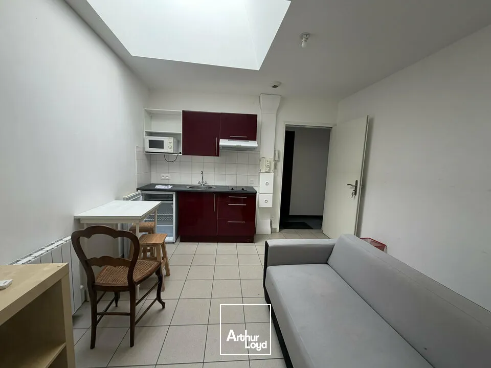 Locaux d'activité & Entrepôts - Vente - POITIERS - 86000 - 393-393 - 7815346