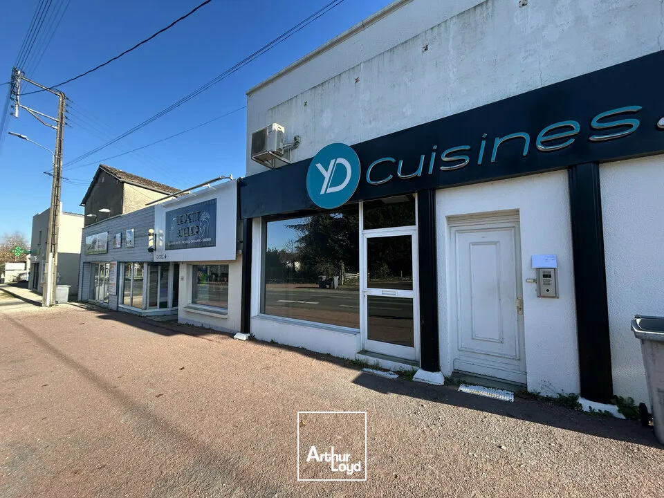Locaux commerciaux - Location - POITIERS - 86000 - 100-100 - 7815339