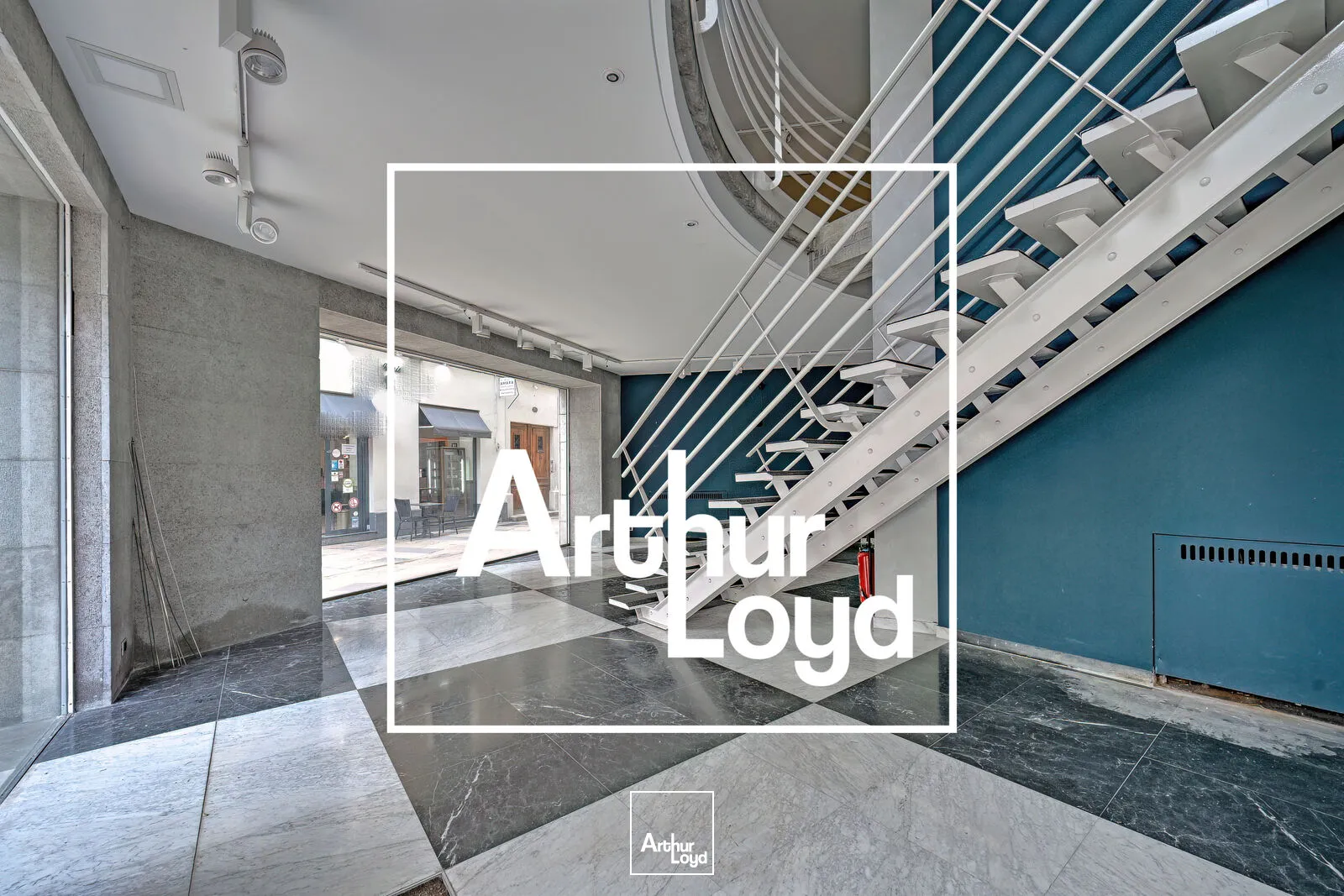 Locaux commerciaux - Location - NIMES - 30000 - 544-544 - 7815500