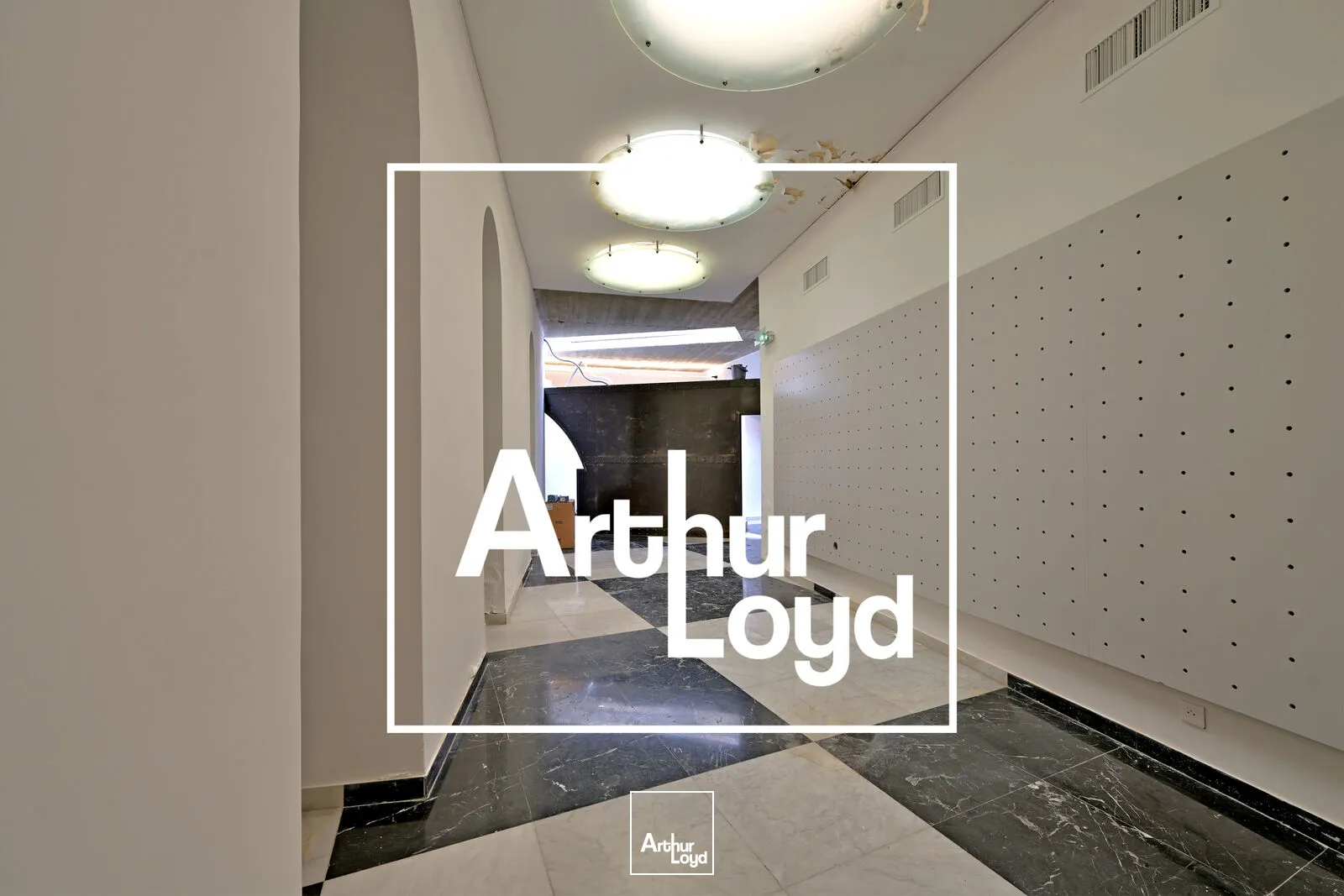 Locaux commerciaux - Location - NIMES - 30000 - 544-544 - 7815492