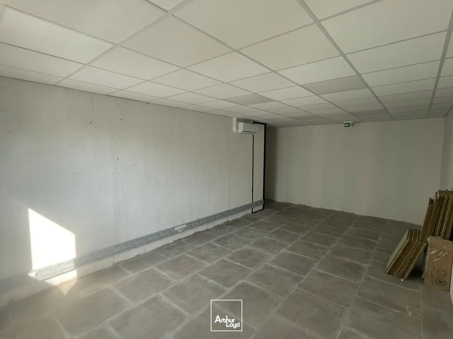 Bureaux - Location - BOUJAN SUR LIBRON - 34760 - 127-127 - 7815760