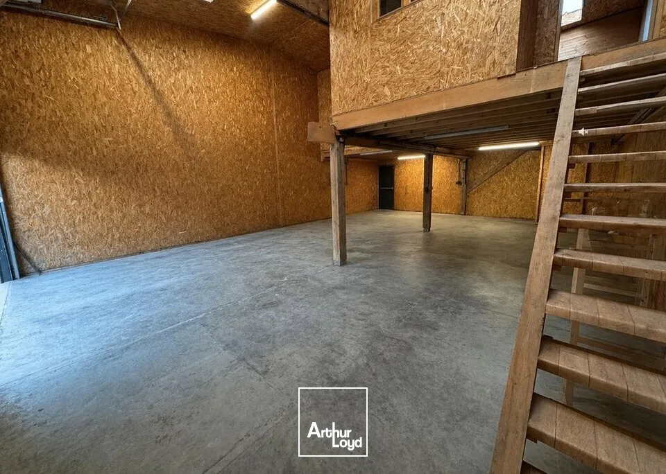 Locaux d'activité & Entrepôts - Location - MONTMEYRAN - 26120 - 150-150 - 7816231