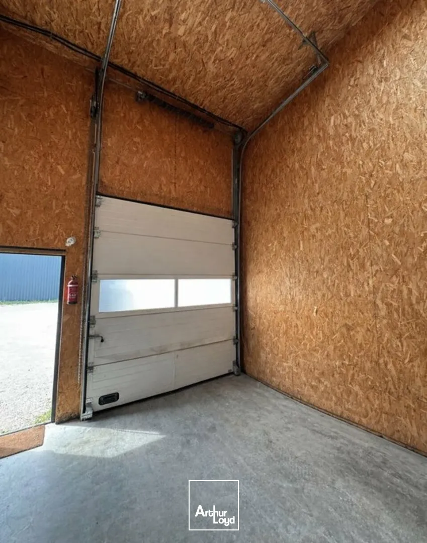 Locaux d'activité & Entrepôts - Location - MONTMEYRAN - 26120 - 150-150 - 7816233