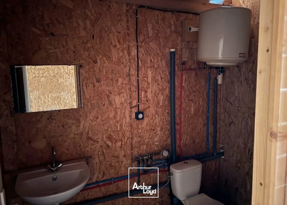 Locaux d'activité & Entrepôts - Location - MONTMEYRAN - 26120 - 75-75 - 7816244