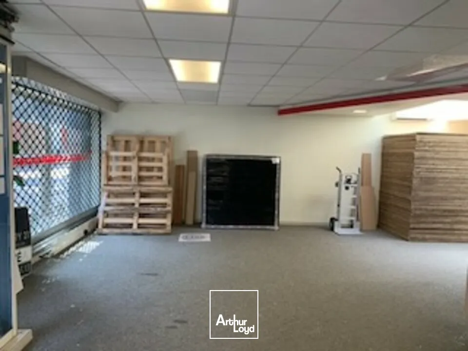 Locaux commerciaux - Vente - AVIGNON - 84000 - 166.54-166.54 - 7816249