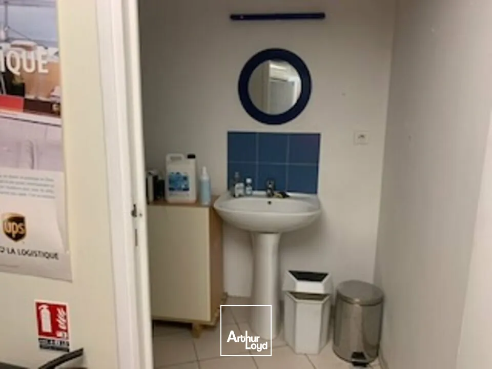 Locaux commerciaux - Vente - AVIGNON - 84000 - 166.54-166.54 - 7816252