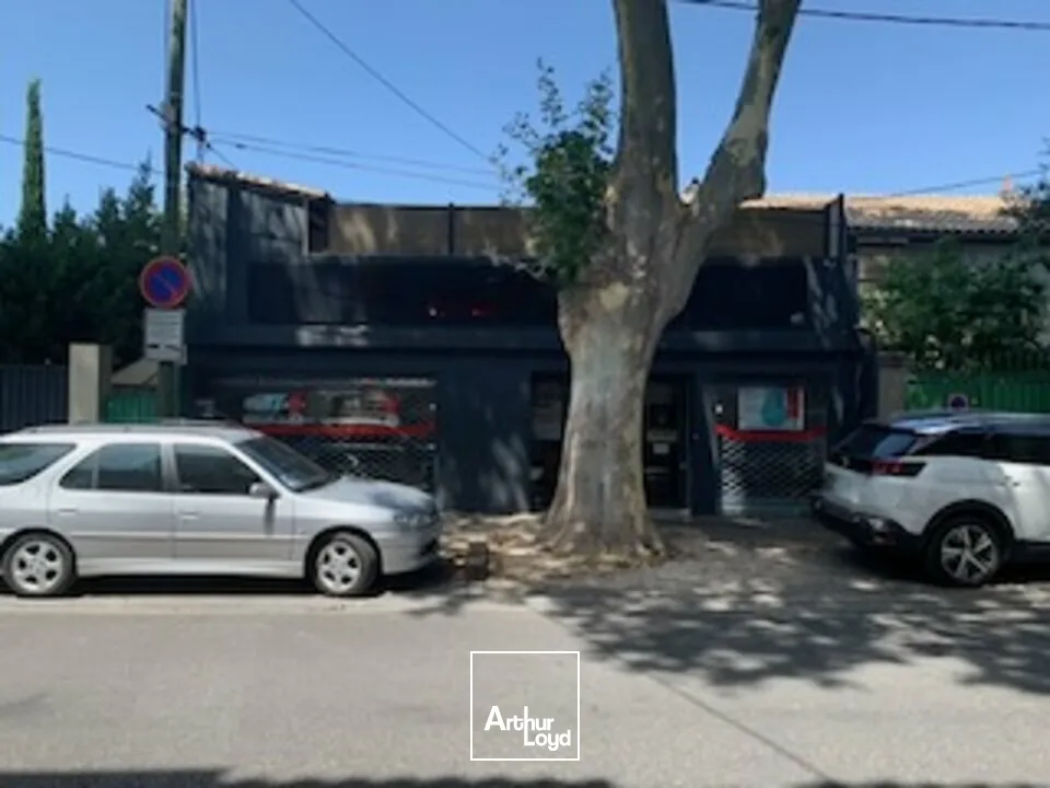 Locaux commerciaux - Vente - AVIGNON - 84000 - 166.54-166.54 - 7816256