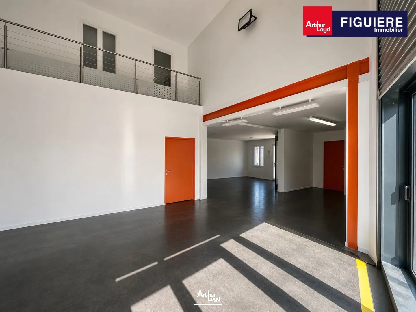 Locaux d'activité & Entrepôts - Location - EGUILLES - 13510 - 570-570 - 7816446