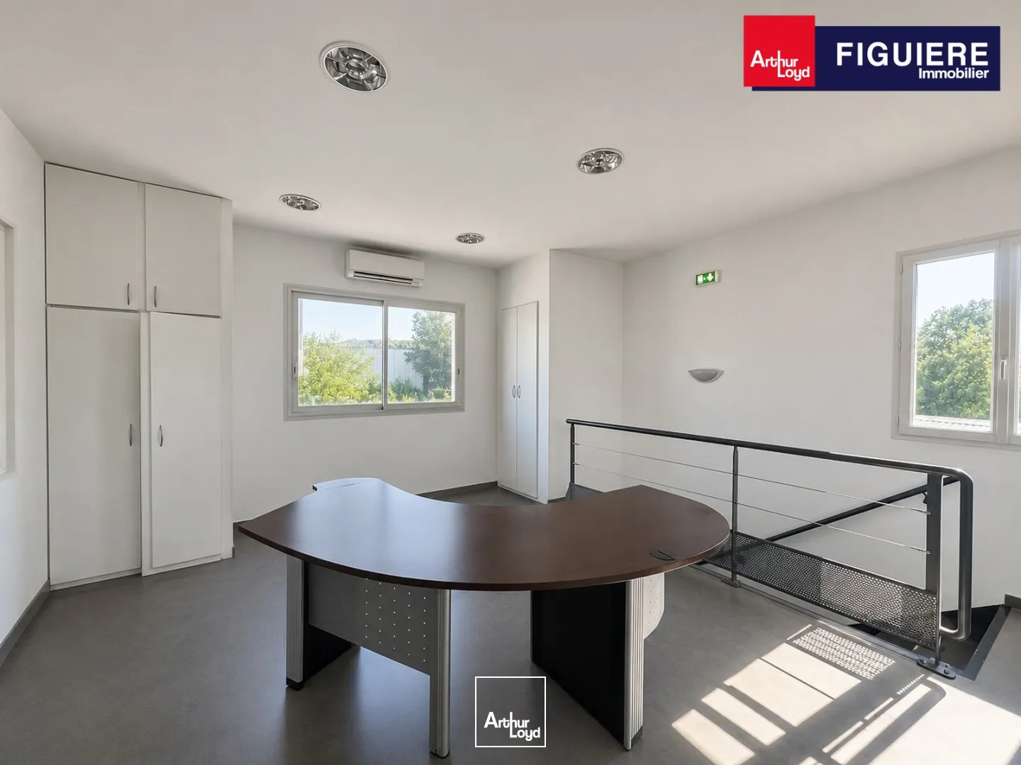 Locaux d'activité & Entrepôts - Location - EGUILLES - 13510 - 570-570 - 7816450