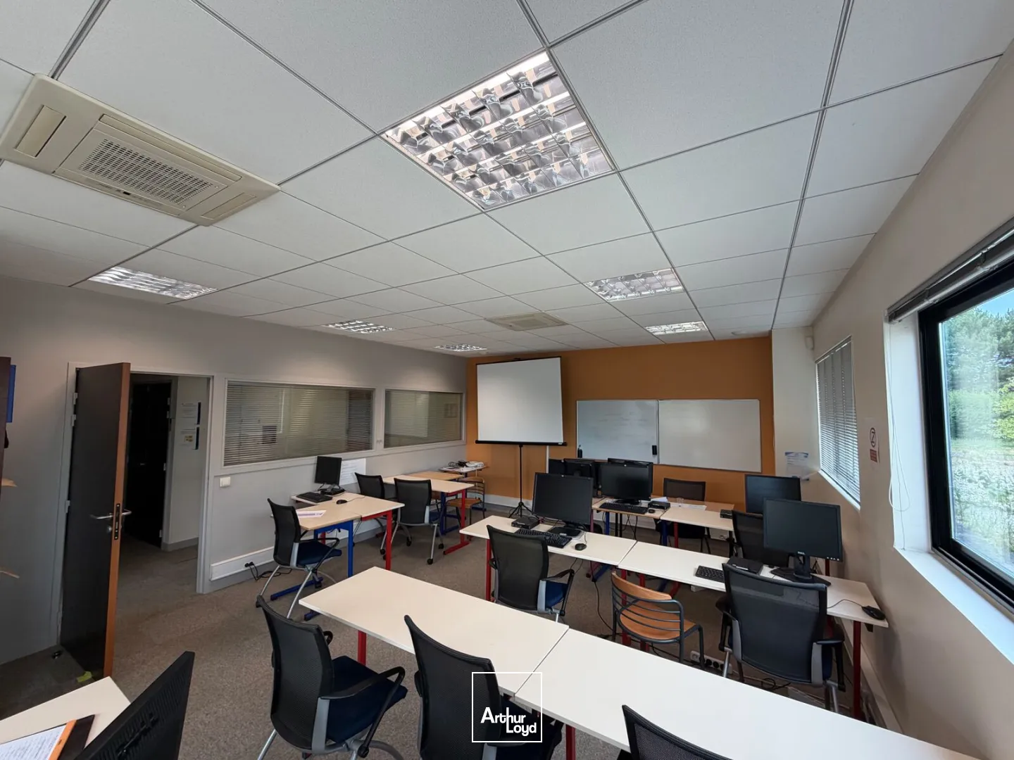 Bureaux - Location - LACROIX SAINT OUEN - 60610 - 220-220 - 7816623