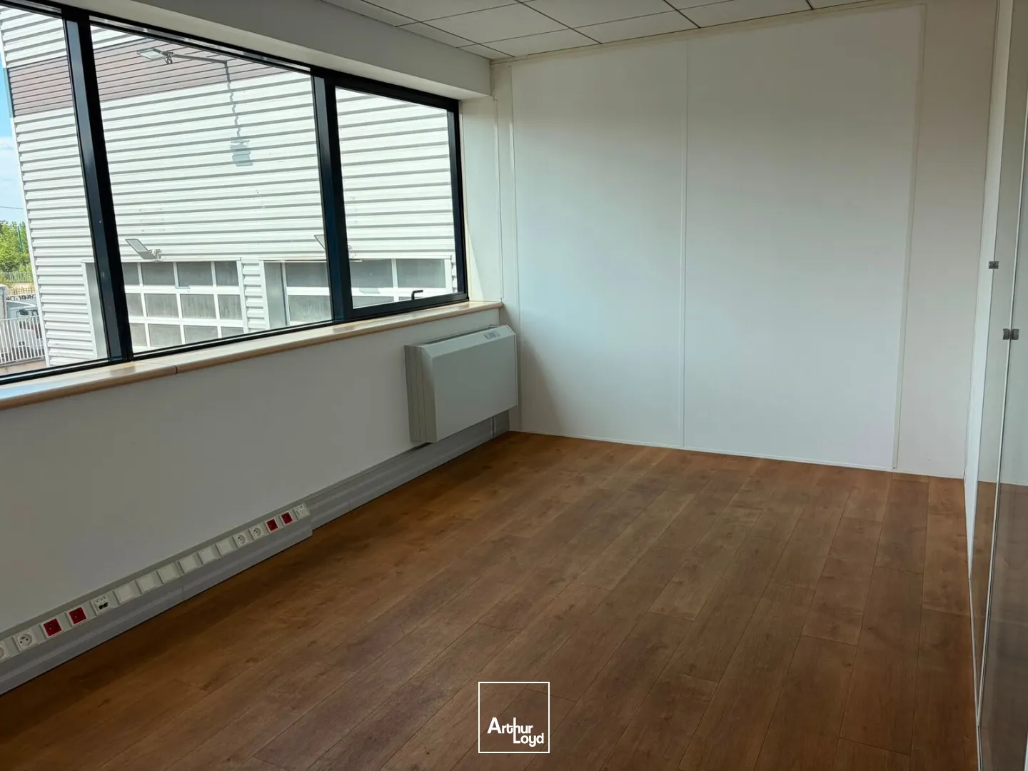Locaux d'activité & Entrepôts - Location - GENNEVILLIERS - 92230 - 1200-1200 - 7816825