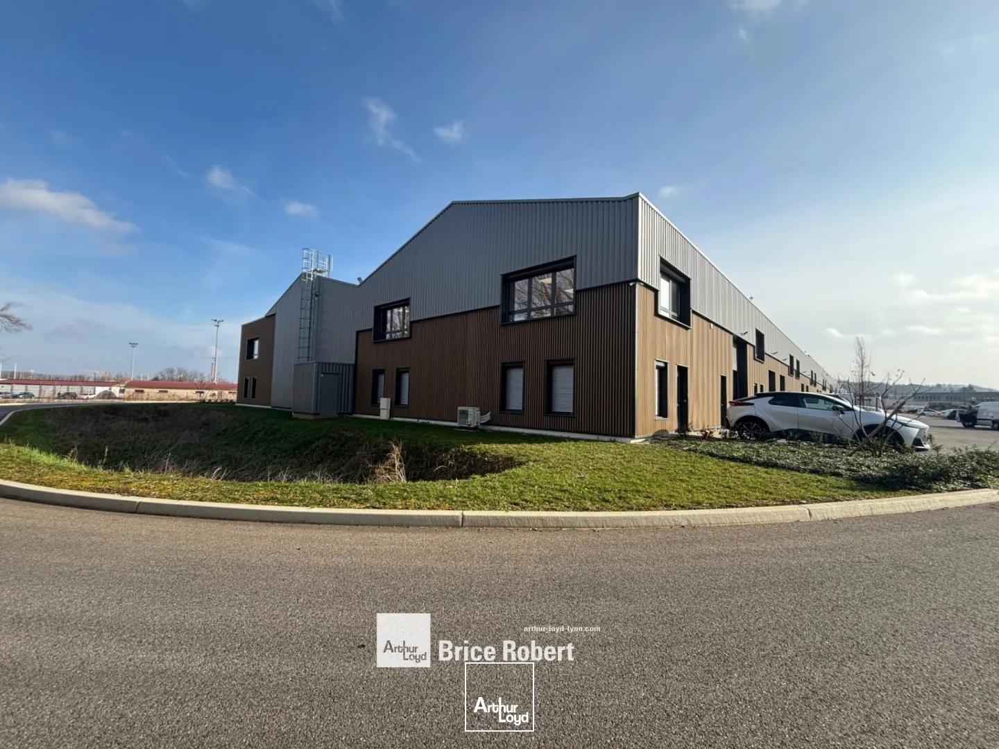 Locaux d'activité & Entrepôts - Location - BOURGOIN JALLIEU - 38300 - 225-225 - 7817089
