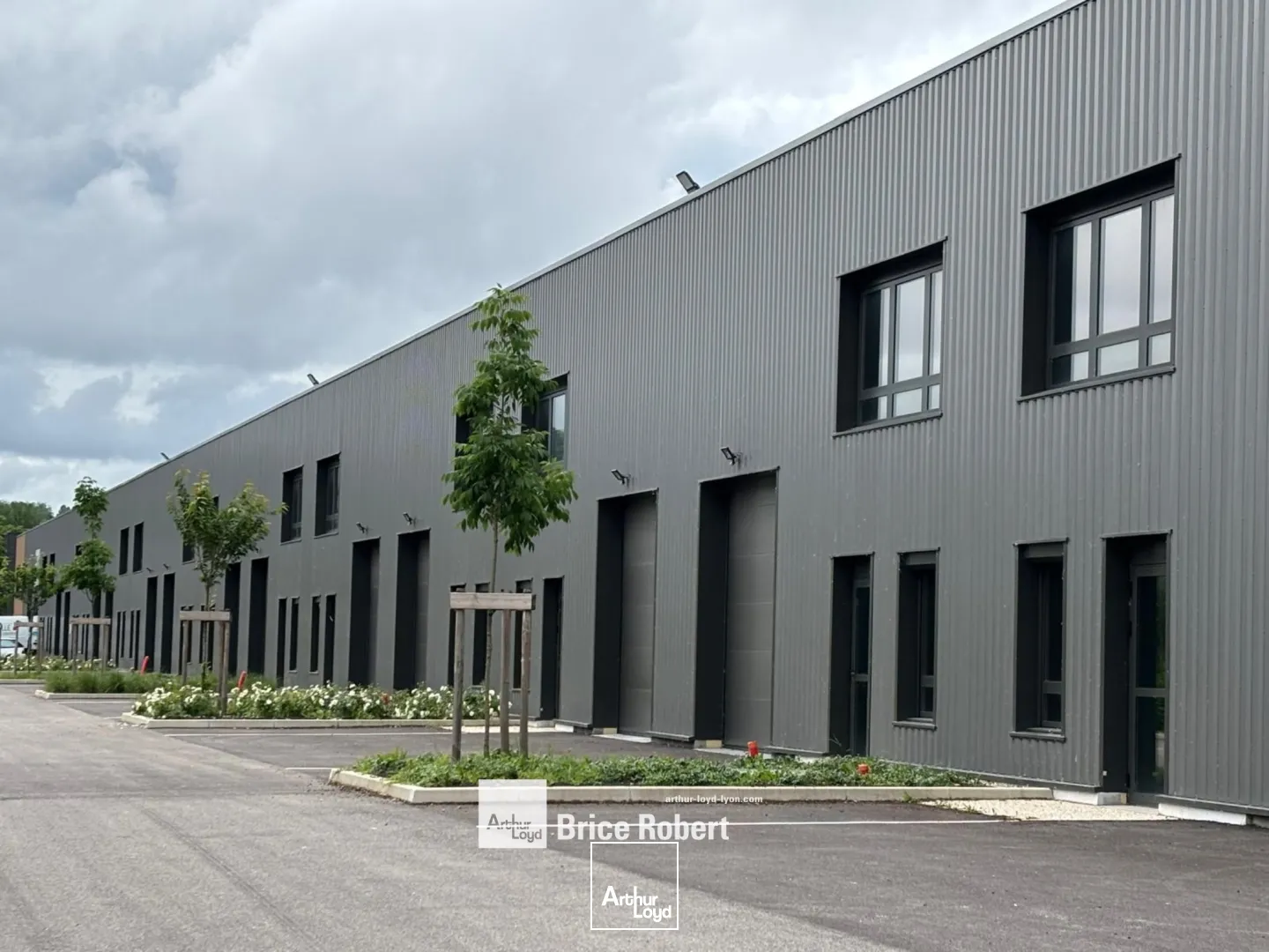 Locaux d'activité & Entrepôts - Location - BOURGOIN JALLIEU - 38300 - 225-225 - 7817091