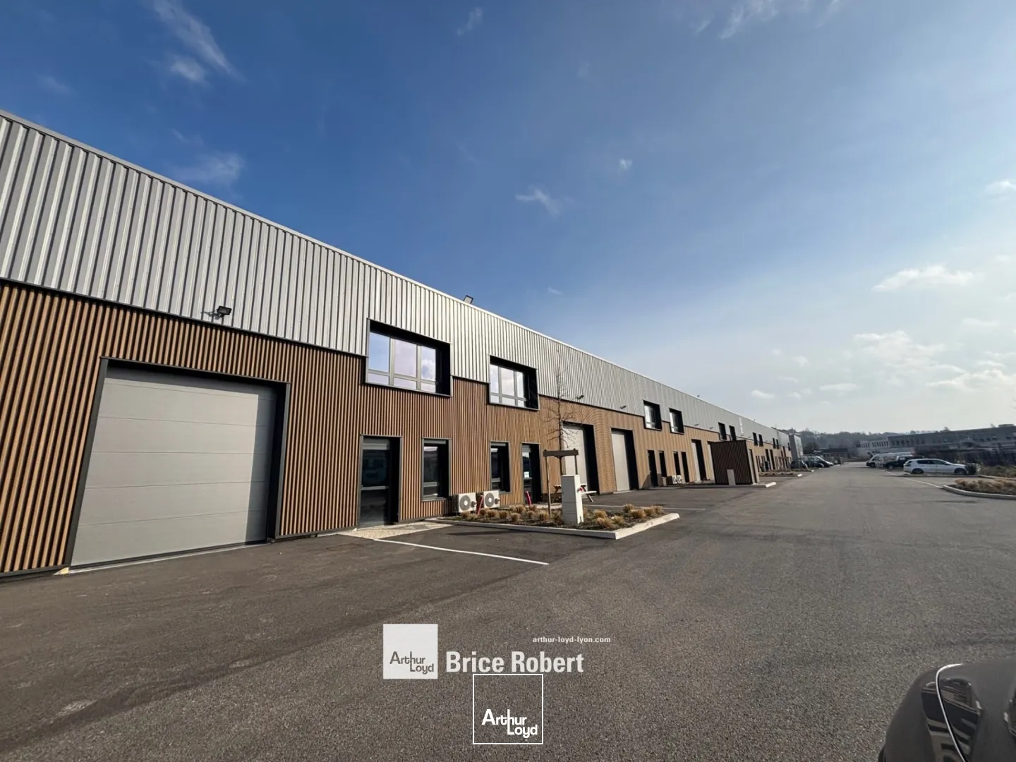 Locaux d'activité & Entrepôts - Location - BOURGOIN JALLIEU - 38300 - 225-225 - 7817090